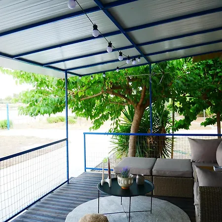 Seaside Garden بيت للعطل Galaxídhion