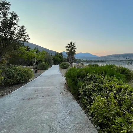 Prázdninový dům Seaside Garden