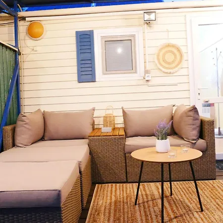 Prázdninový dům Seaside Garden *