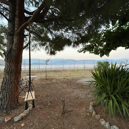 بيت للعطل Seaside Garden Galaxídhion