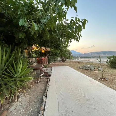 Seaside Garden بيت للعطل